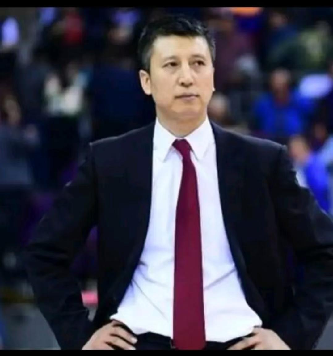 昨天晚上，辽宁男篮客场打山西队的比赛，国家队主教练郭士强现身山西现场，他大概率是