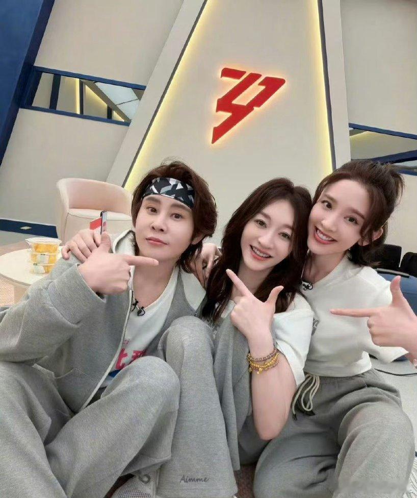 李小冉对王濛说大人说话别插嘴乘风2026 一物降一物名不虚传！李小冉轻松拿捏王濛