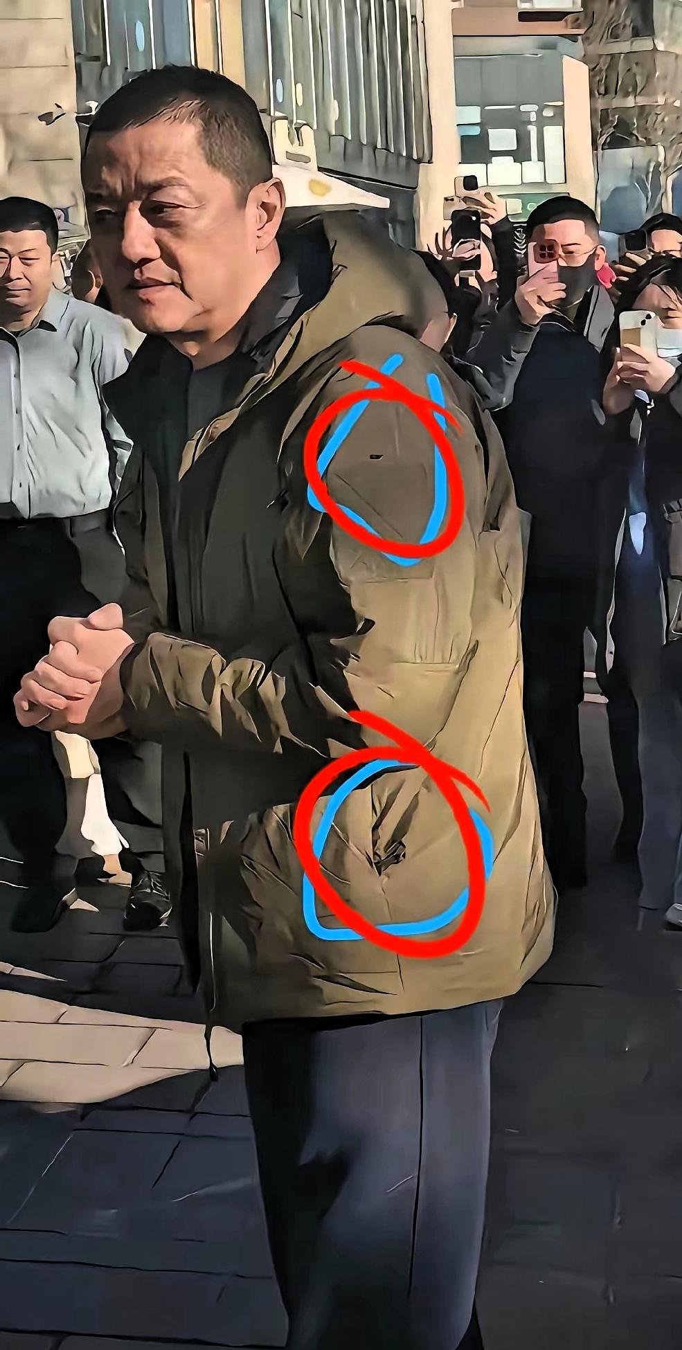 我开始理解李亚鹏了，
他哪哪都好，
但就是他有一个致命的缺点，那就是“太不把自己