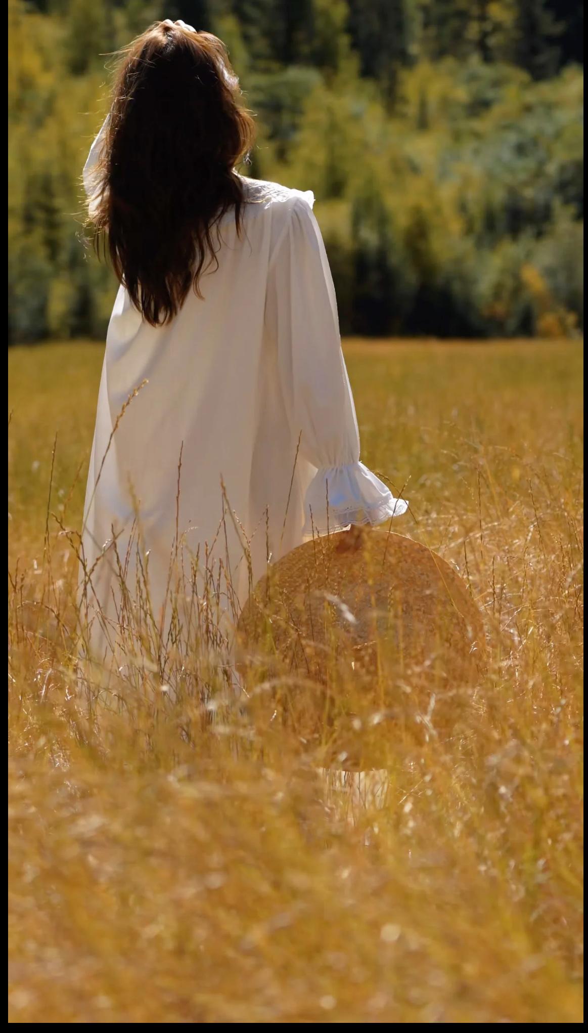 富居深山有远亲

2. 贵处寒门有客寻

3. 达于僻壤有朋迎