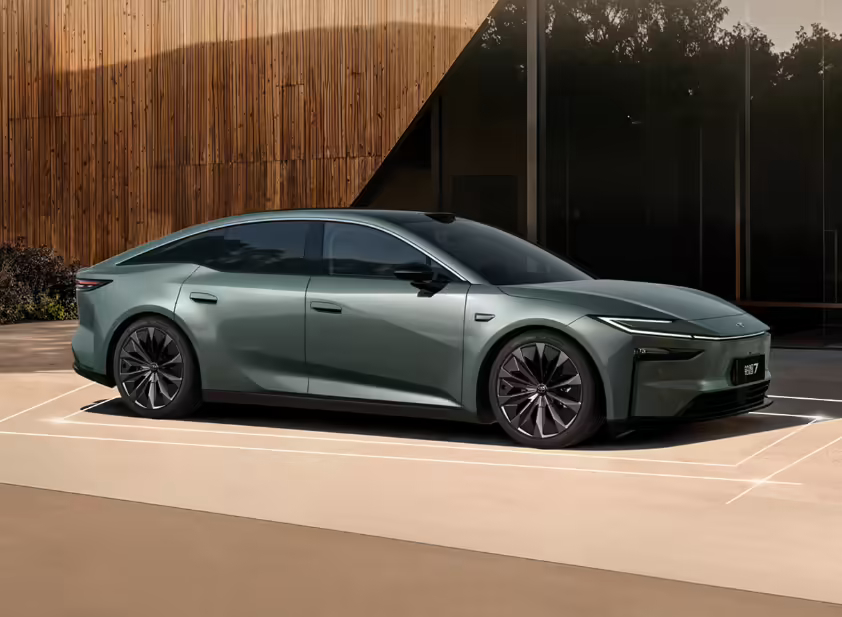 丰田铂智7预售权益价15.68万起   真没想到是这个价，作为 D 级纯电旗舰，