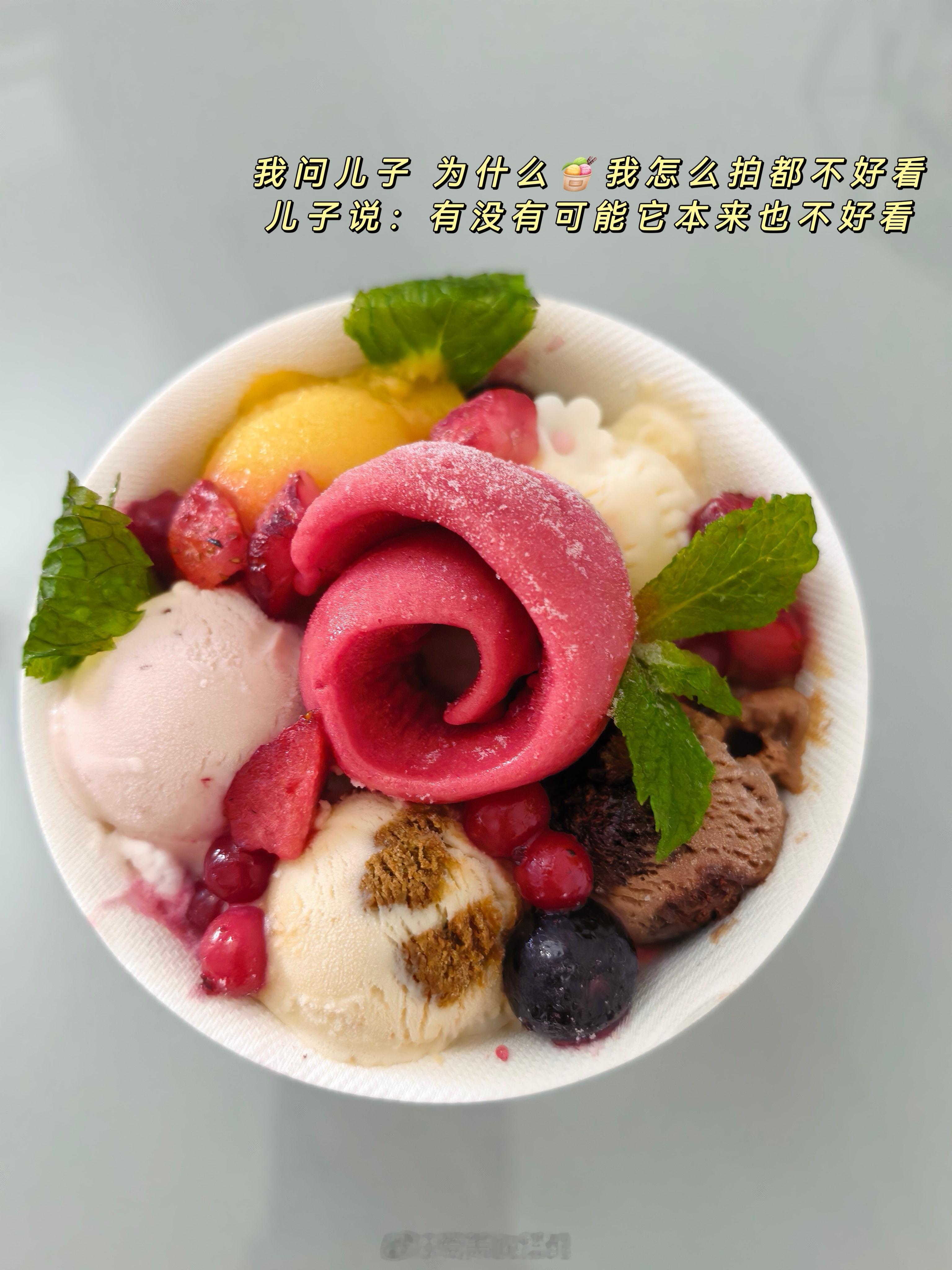 最近疯狂想买彩妆，尤其是眼影，但这玩意好几年用不完一盘。我甚至都想去当化妆师，这