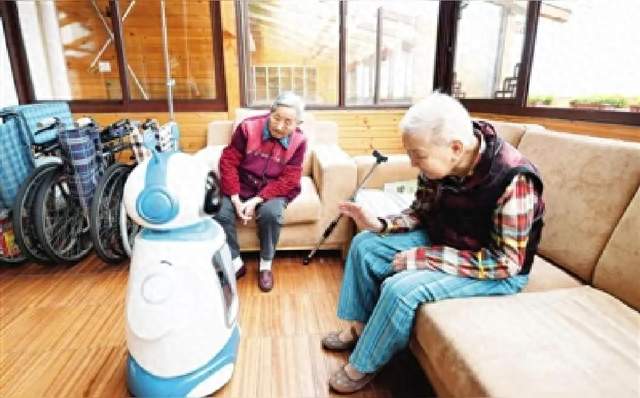 向中国科技公司发出呼吁：攻克养老机器人
