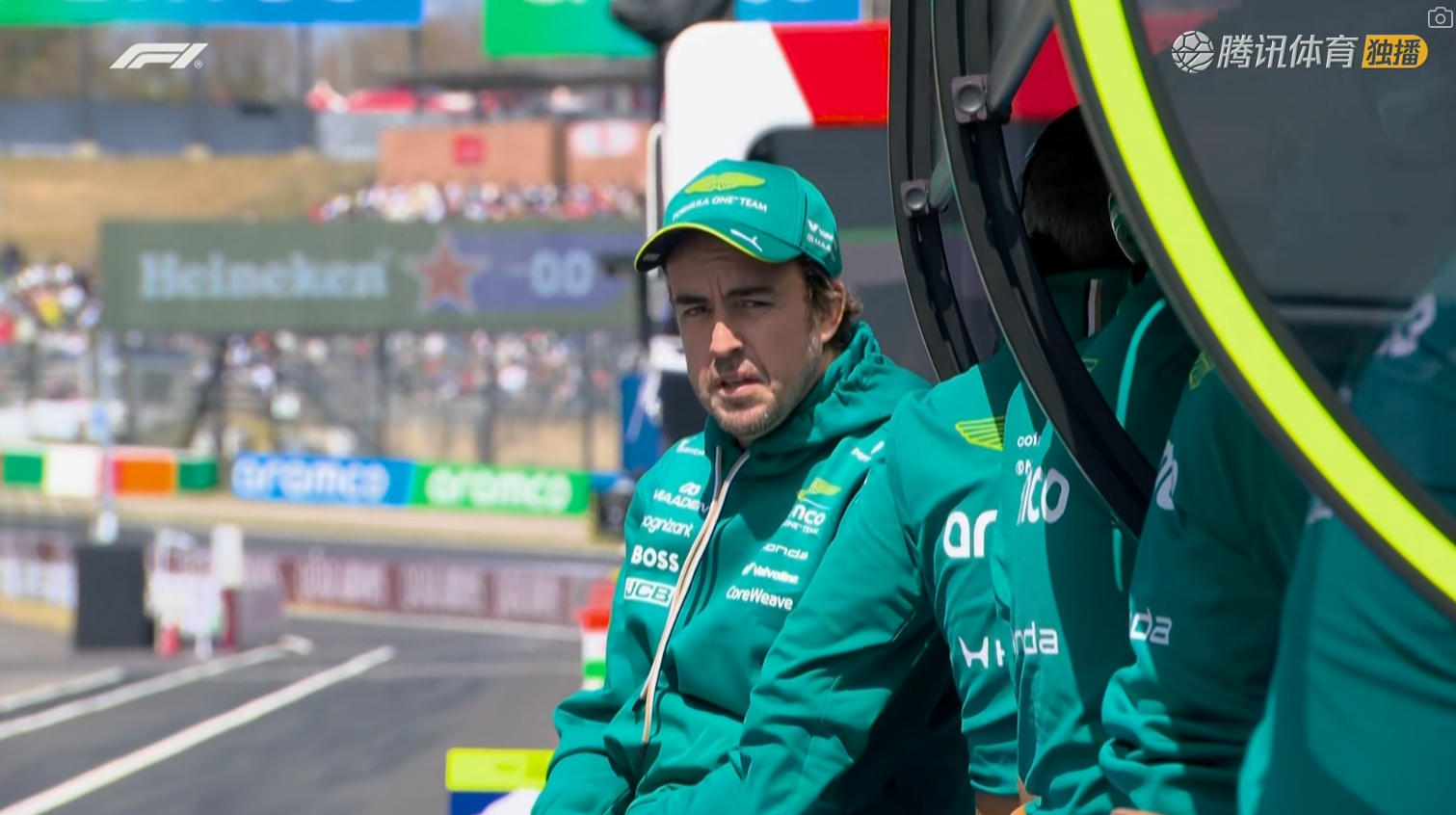 头哥到了~一练中将由克劳福德驾驶他的赛车登场F12026F1日本大奖赛