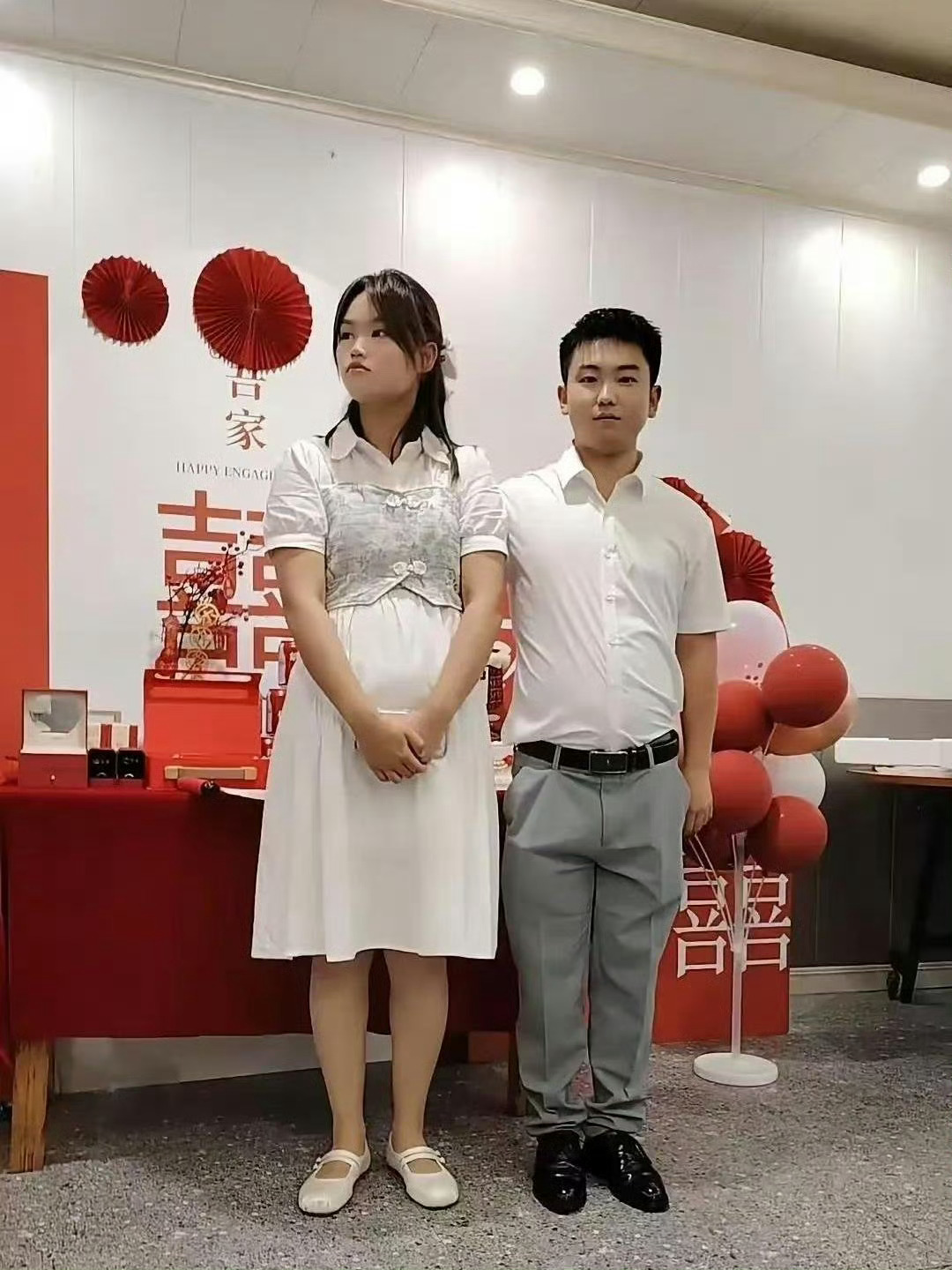 不得不说，这样的订婚越来越多了啊。 