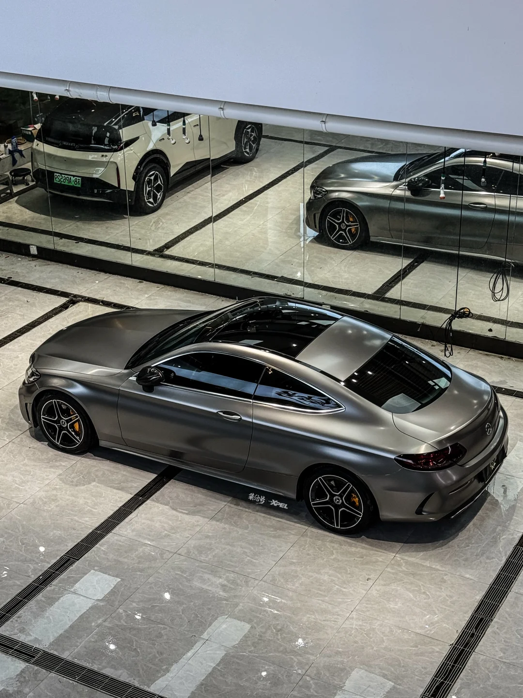 🚗开启全网最帅改色作业，先让奔驰领导检阅