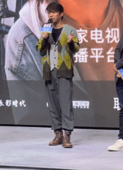 #章宇回应比黄景瑜大但要叫哥# 哈哈，章宇大哥心态好，戏里甘愿叫黄景瑜哥！这反差