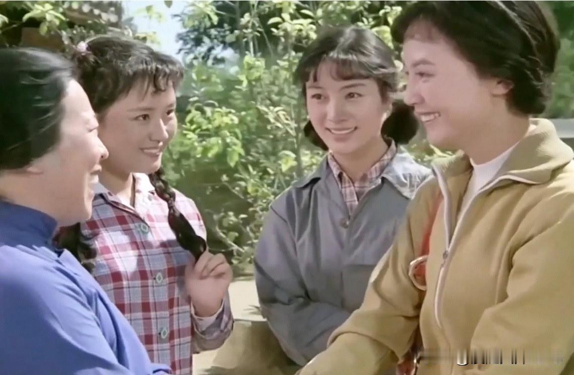 几位女演员是不是第一眼看上去都很熟，就是想不起来演过哪些电影了？
       