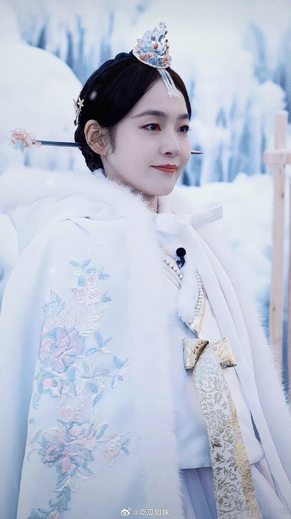 韩网评张佳宁穿朝鲜族服饰，我们56个民族怎么你们了，别发癫[黑线]（cr：看韩影