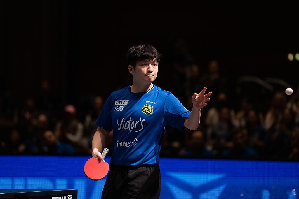 樊振东新年首秀北京时间1月4日，樊振东将代表萨尔布吕肯队出战德国杯半决赛，对手是