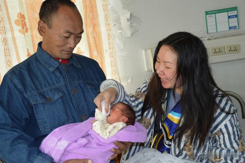 妈妈去世4个月 女儿同样确诊红斑狼疮 妈妈去世4个月，女儿竟同样确诊红斑狼疮，这