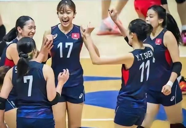 香港女排拒唱国歌事件：最无辜者竟受牵连
香港女排拒唱国歌一事曝光后，舆论一片哗然