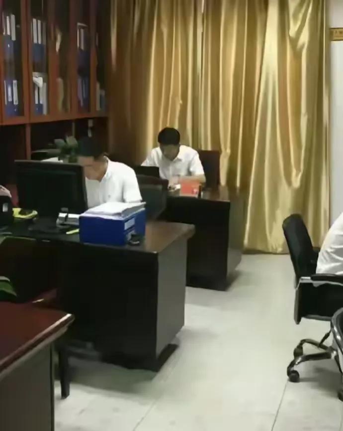 “这就是职场最牛的办公室？！”
