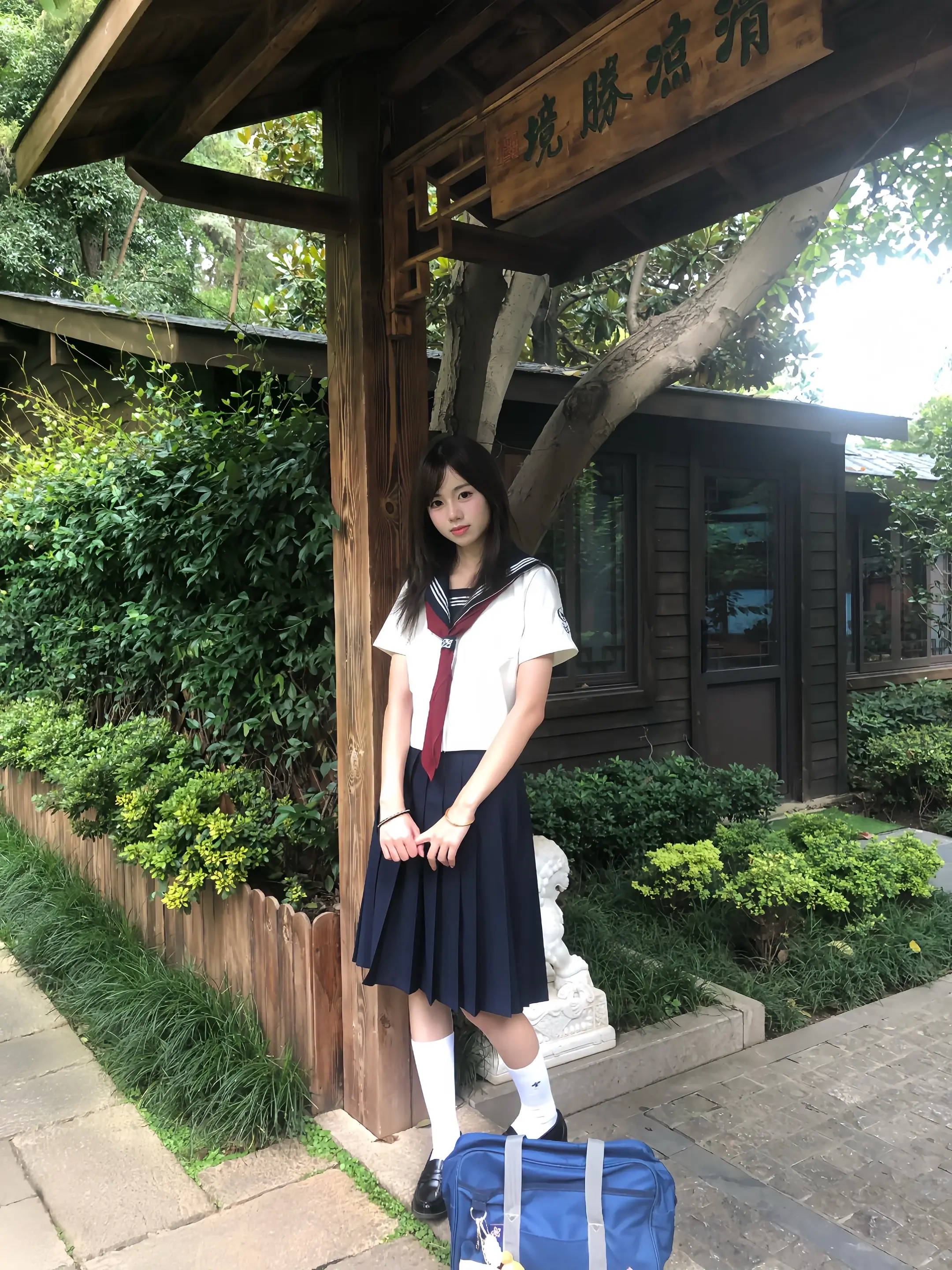 现在是夏天 放心流泪吧 反正都会被蒸发。