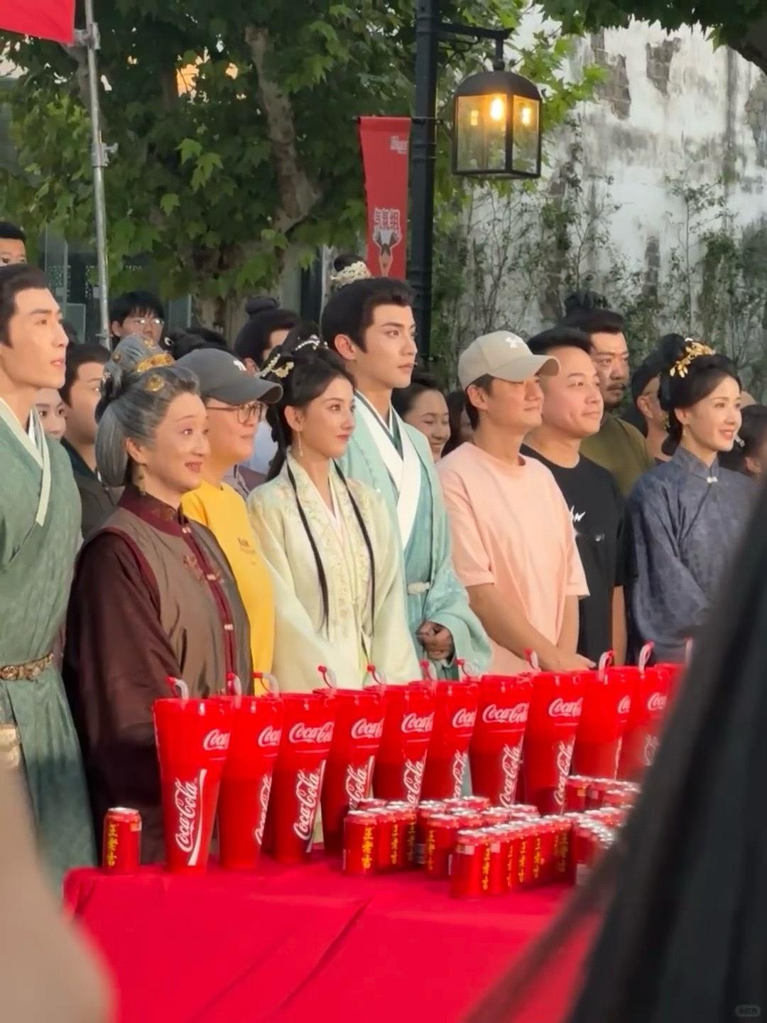 宋祖儿、陈鑫海《表妹万福》濮院戏份杀青，恭喜🎉期待正式杀青！！[打call][