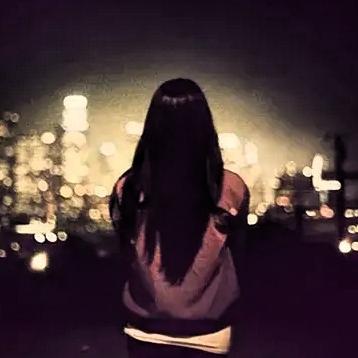 头条爆款文章[比心]我是可以改变自己，晚上好，靠谁都不如靠自己，有钱才有退路
 