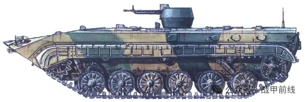 改装甲指挥车，的确有些强人所难
   BMP-1载员舱两排座椅背靠背设置，座位间