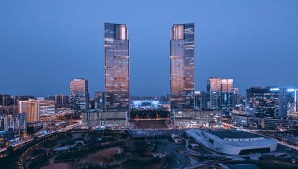 第一个问题：2026年多少分能上？
先说2025年的数据给你参考，因为2026年