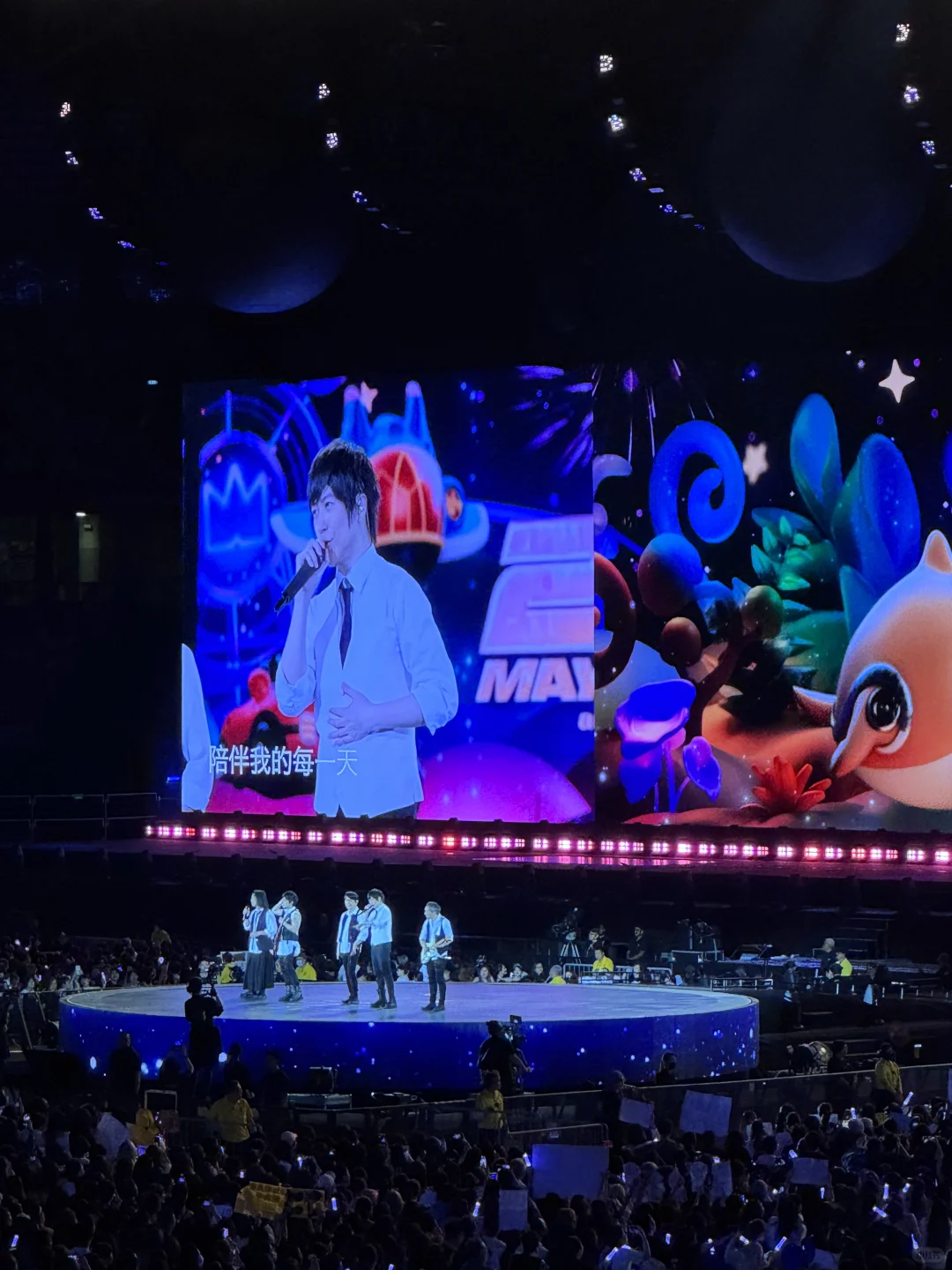 终于来五月天新加坡场！他们陪我走了很多路