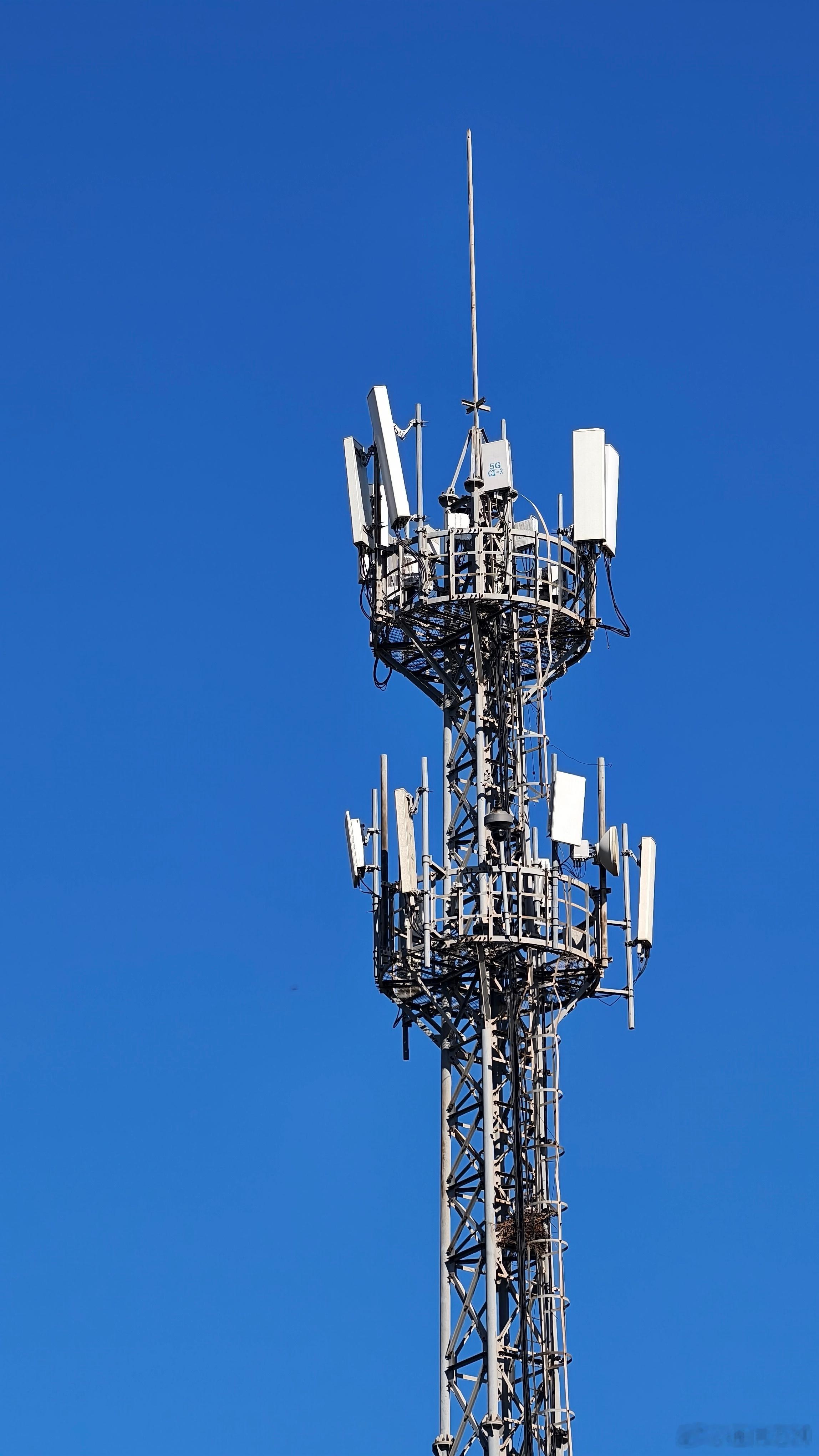 运营商5G 6年前的今天，2019年6月6日‌，工业和信息化部向中国电信、中国移