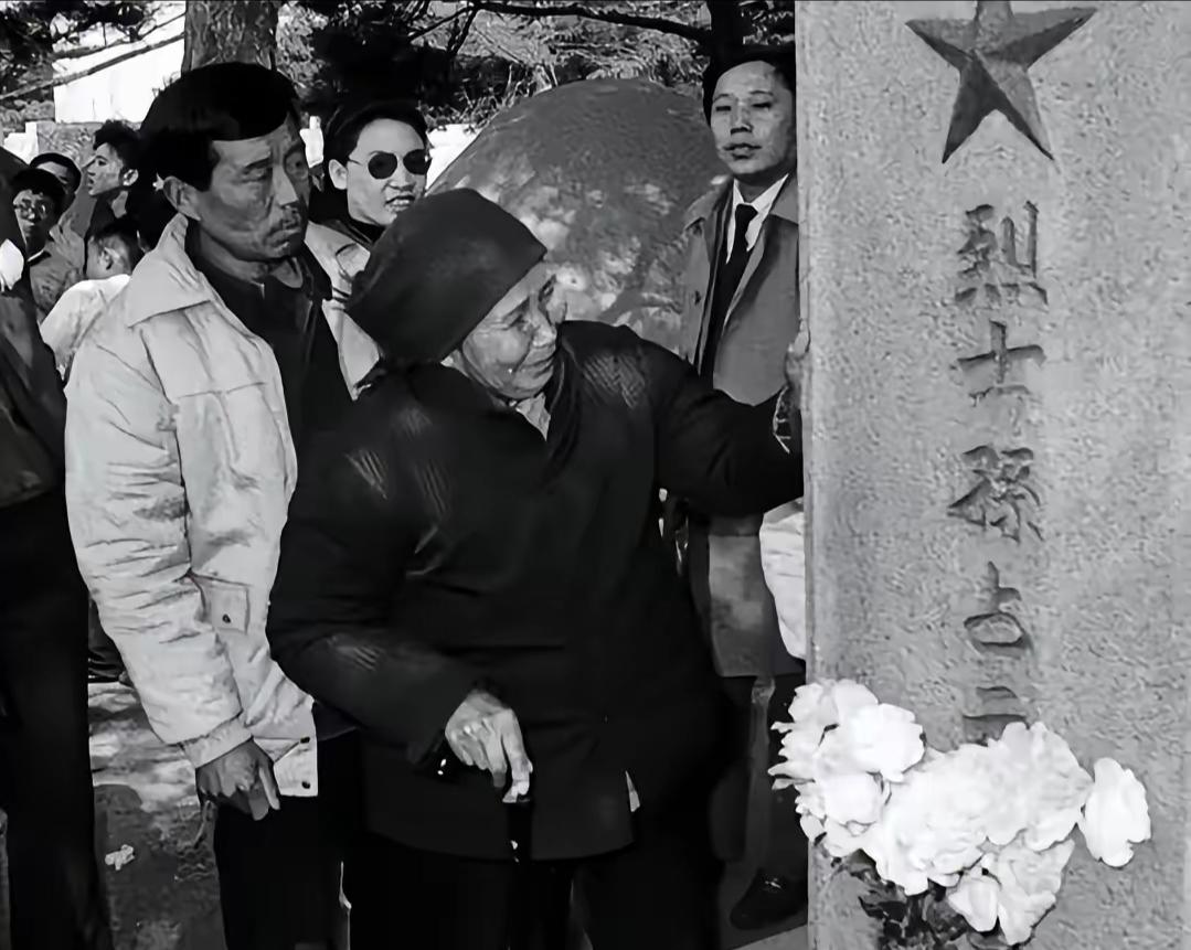 1992年，抗美援朝一级战斗英雄孙占元唯一的妹妹在时隔40年之后，第一次来到沈阳