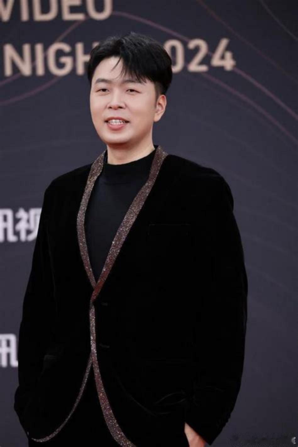 杜海涛这次真有点人在家中坐，旧账从天上来！上海广播电视台外语频道主持人陈璇在七月