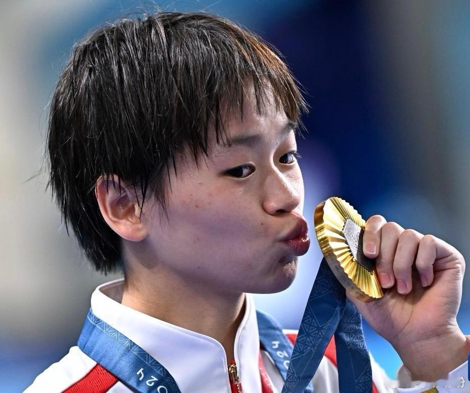 这么可爱的婵宝，怎么舍得伤害！ 从东京奥运会上一鸣惊人，到巴黎奥运会成功卫冕，全