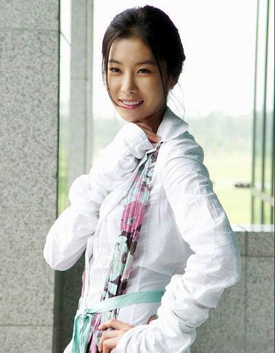 韩恩贞怀孕 韩国女星韩多感（旧名韩恩贞）28日发布亲笔信，宣布在结婚第 6 年后