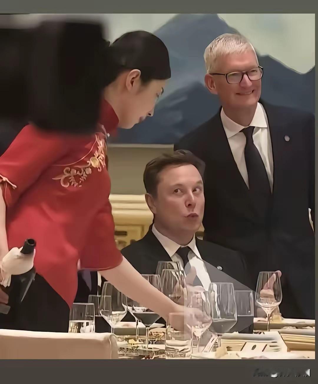 世界首富，有钱的人也爱看美女。俗话说英雄难过美女关。