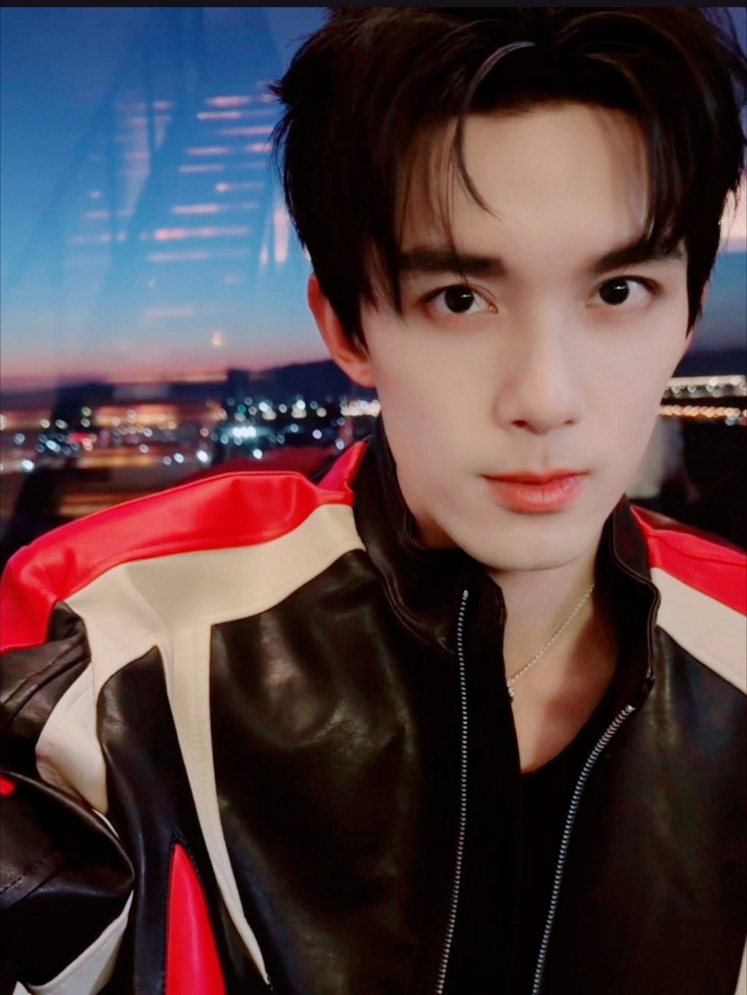 吴磊今日份营业，我咋觉得他在搞大事？