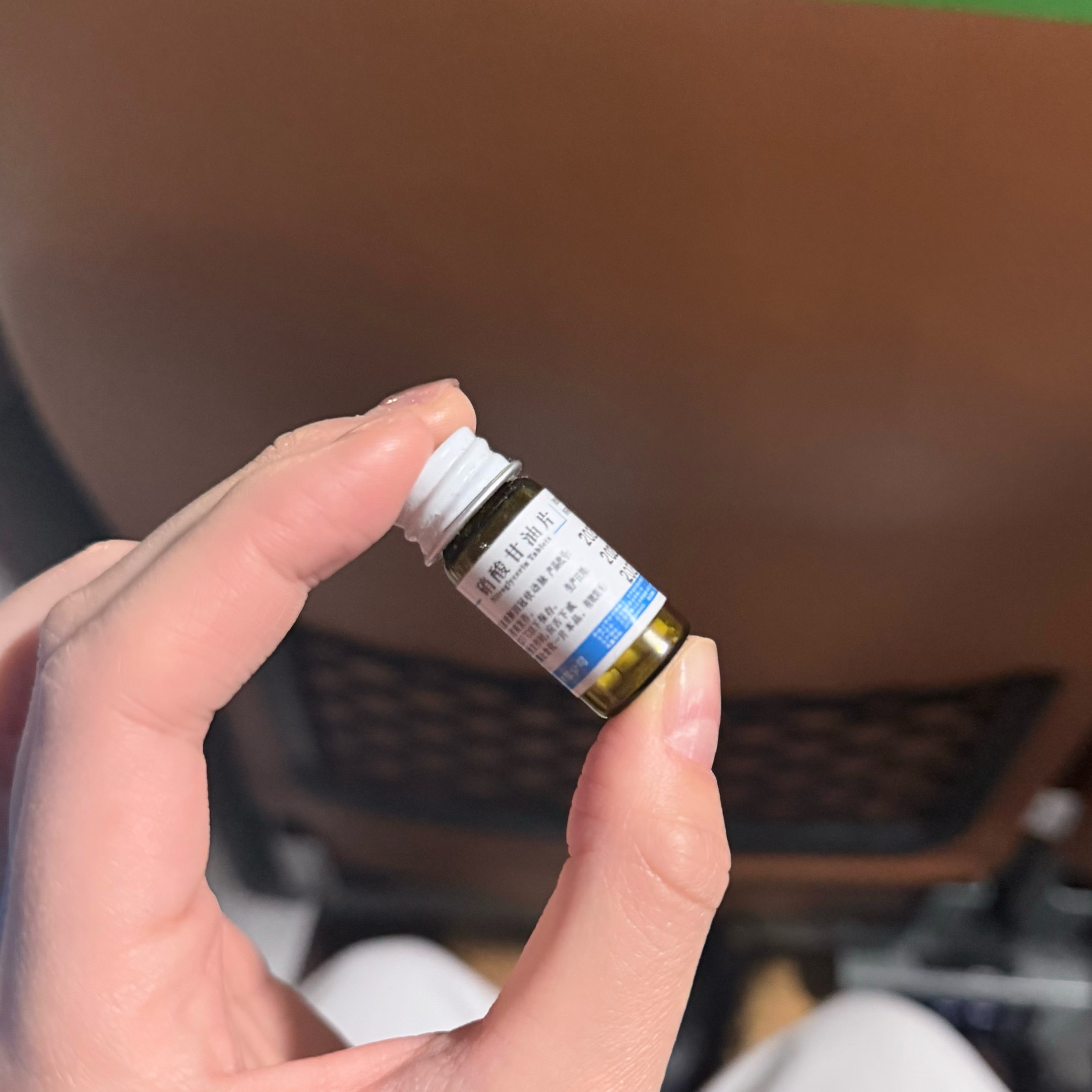 媒体老师是真卷啊，今天碰到一个媒体老师随身带着防猝死的药……