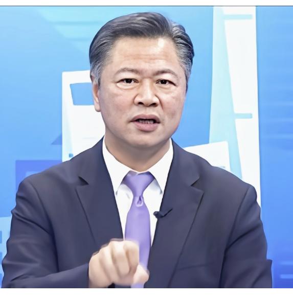 赖岳谦太敢说了，直言中国战略思维过时了！他说：中国大陆过去一直强调自己不怕事也不
