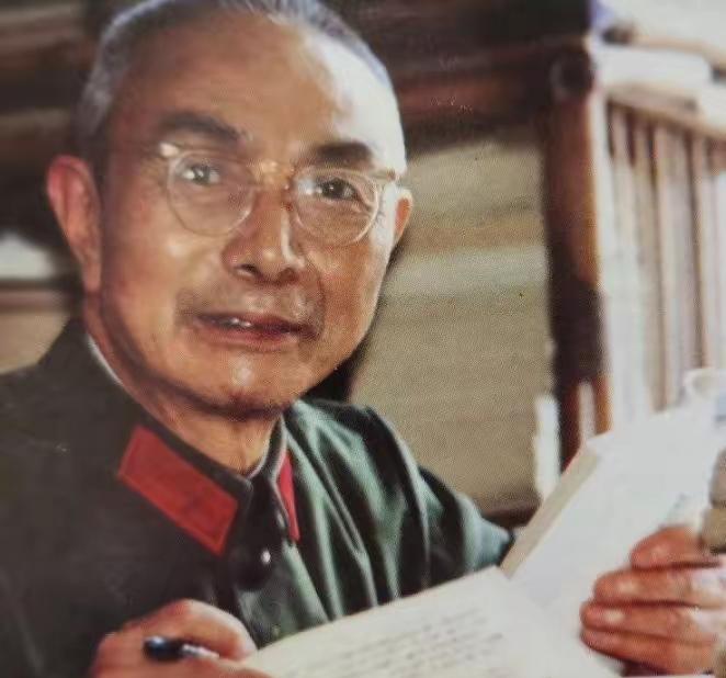 1997年10月20日，郭汝瑰被一辆大货车撞倒，抢救无效身亡，三天后，他家突然收