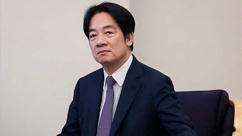 【在台日本作家：高市早苗言论暴露其无知，赖当局迎合是误判】中新社北京11月20日