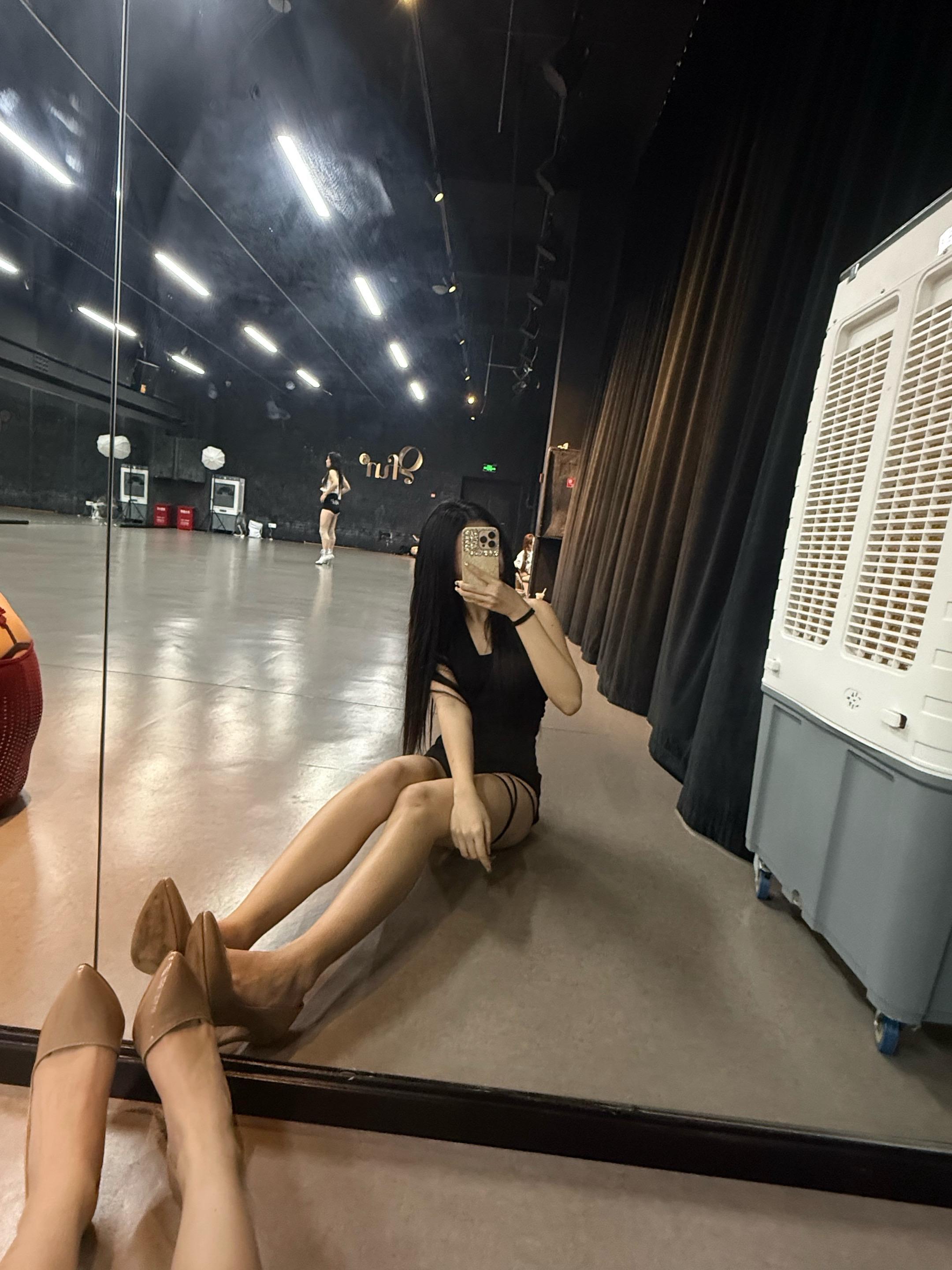 你别老发一些像离了婚一样的东西 打就发战绩 约就发地址