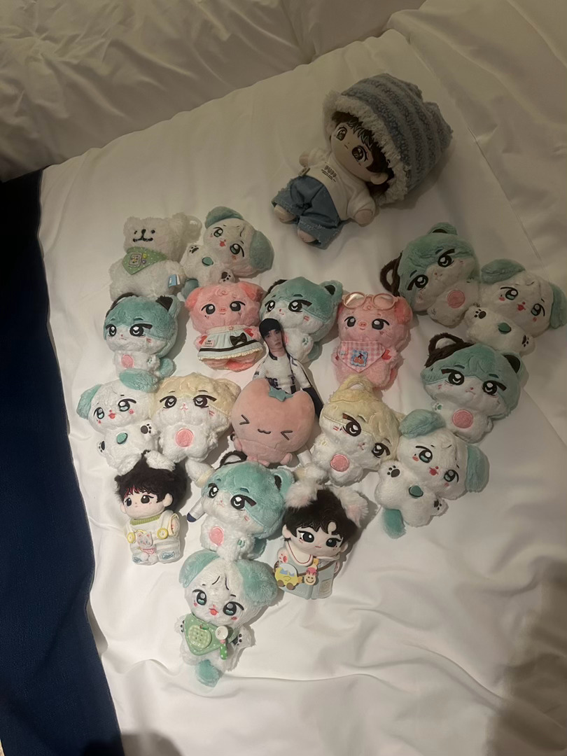 小莓要躺在张子墨的身上 