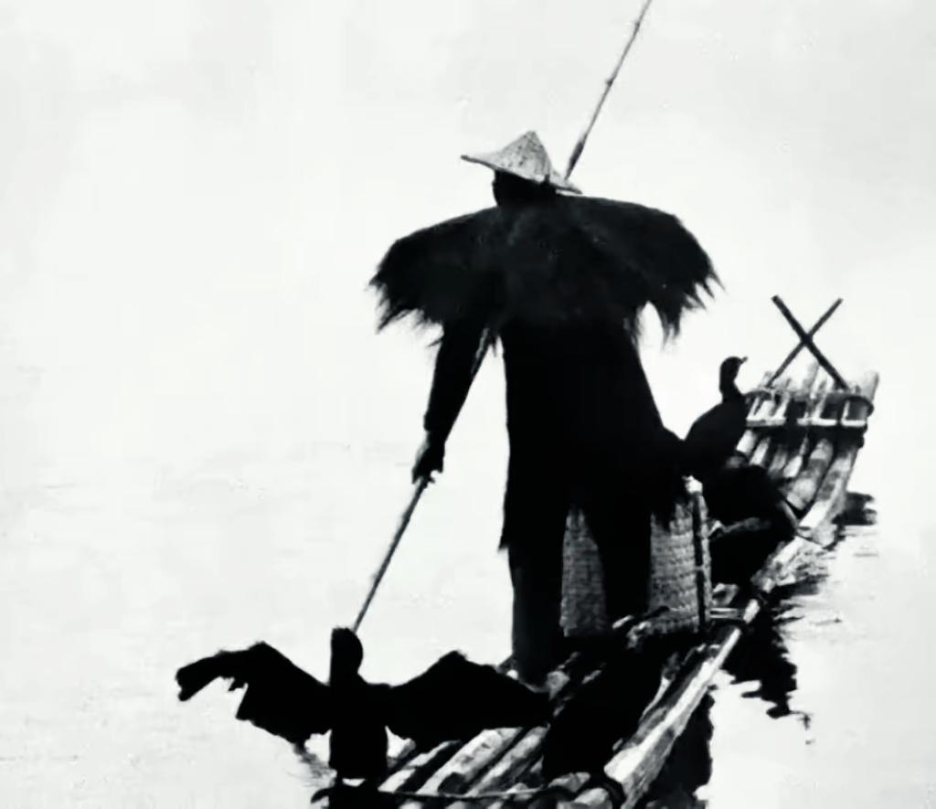 1942年，渔民陈根土载着16个日军过江。船行至江心，原本一脸谄媚的陈根土突然哈