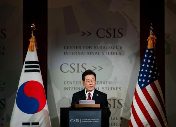 韩国总统见到特朗普之后，直接承认已调整对华路线，将站队美国脱离中国。

据媒体2