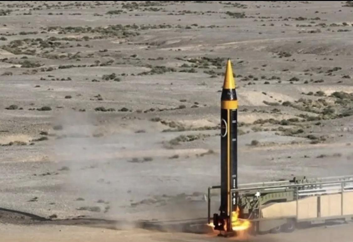 冲突第10天，美以伊都打懵了，谁也没赢，水厂全炸了，导弹飞成雨。

10天了，三