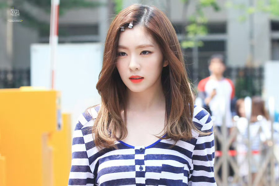 Irene[超话]裴珠泫 小夹子上班记 ​​​