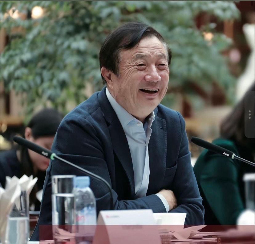 人人都在感叹这次美访华商业团太牛，但有没有人想过，一代商尊，任正非先生曾一人“单