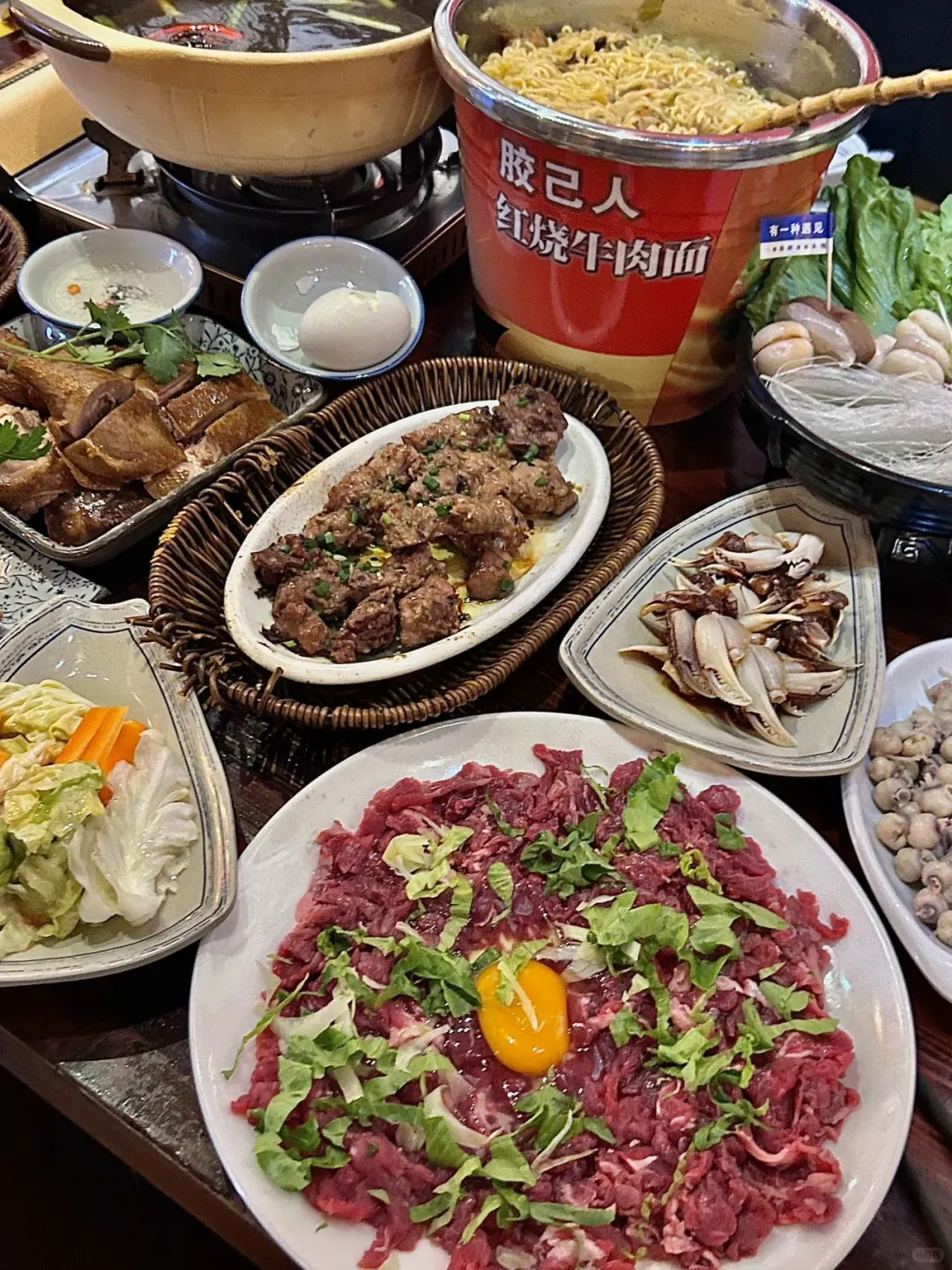 好家伙😆正宗的容边排骨这么好吃  🍜胶己人