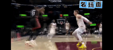 满场的嘘声！你不吹撞人犯规还反吹进攻2+1！[发怒]里里外外就是5分～6分的差距
