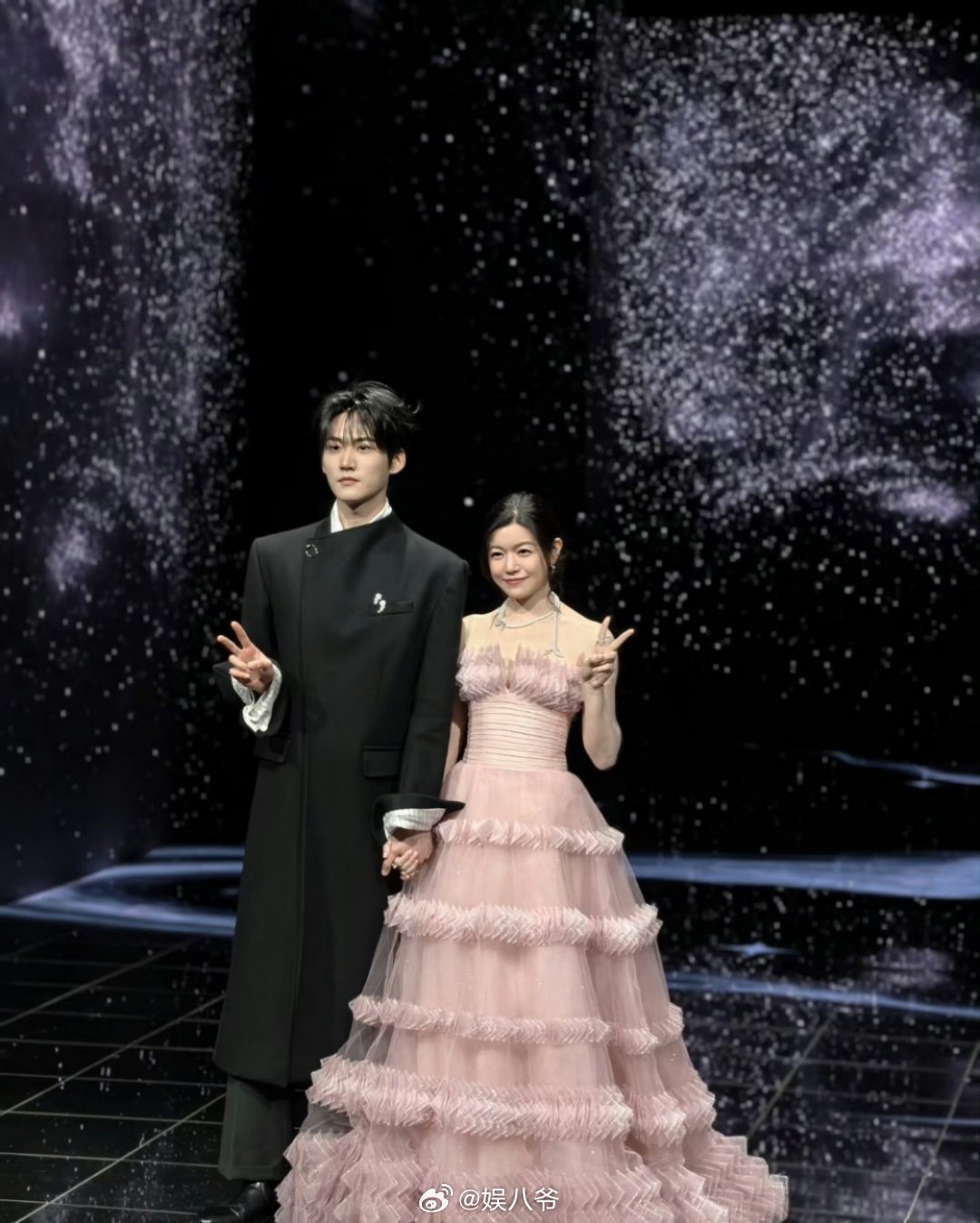 陈妍希周柯宇牵手狙击蝴蝶的完美售后来了 