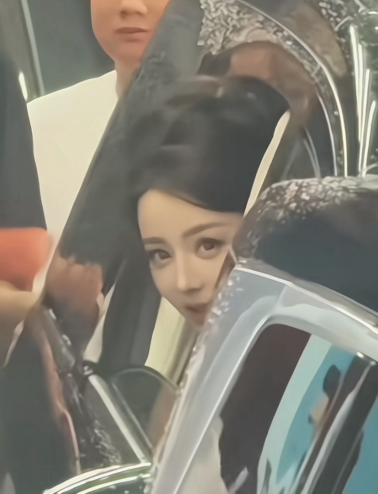 小猫🐈⬛探头 