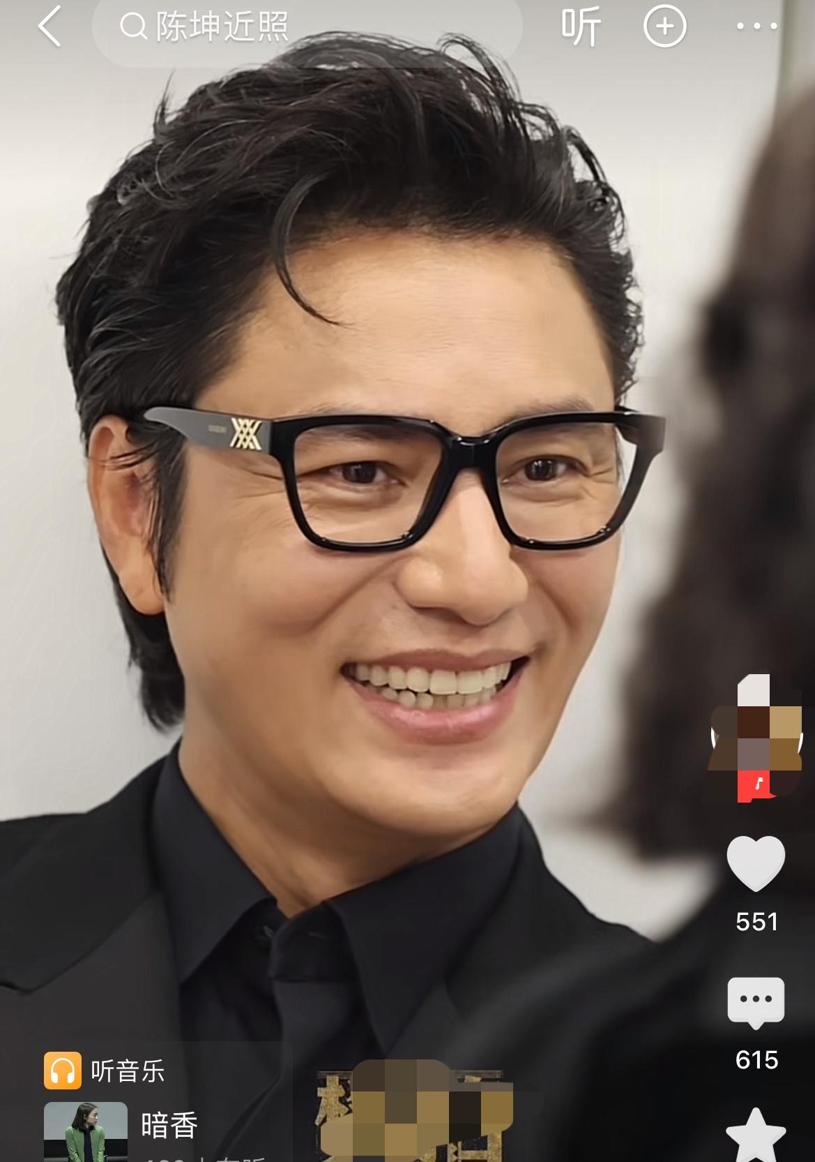 网上传陈坤换了几波人在糊弄观众，这事想想传得还真的挺离奇和离谱。

娱乐圈传闻本
