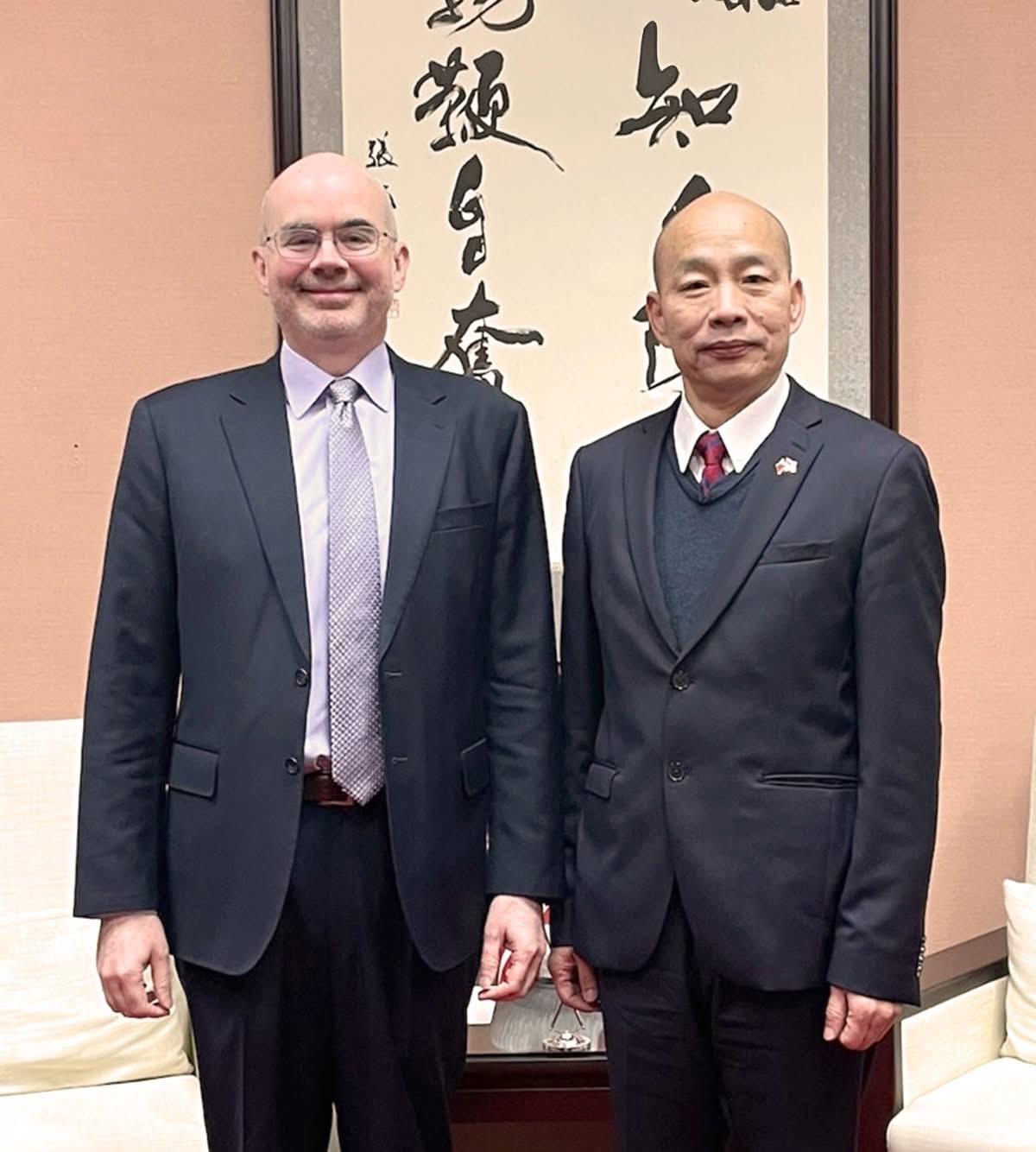 美国在台协会处长谷立言与立院院长韩国瑜及副院长江启臣于1月7日会面，一同欢庆新的