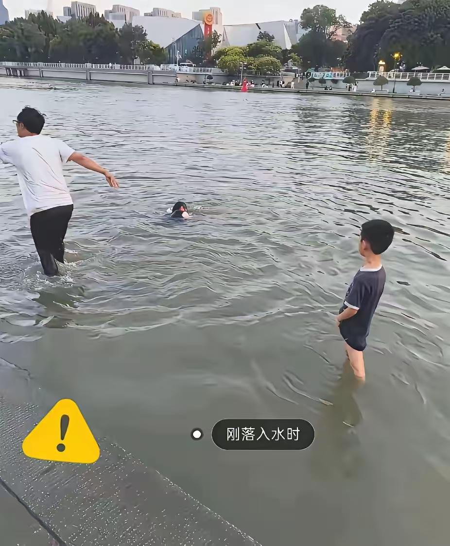 天津海河之眼母子溺亡事故，在让人扼腕叹息之余，也给我们炒股人带来了很多启示：
