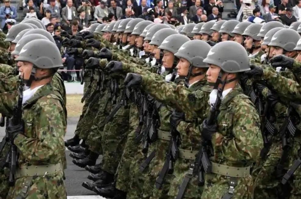 要说，世界上哪个国家对中国构成的威胁最大，不是美国，不是英国，不是法国，不是德国