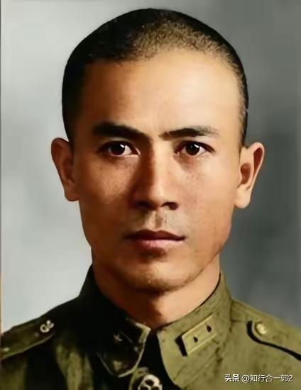 南京保卫战血战雨花台！少将旅长耳朵被生生咬掉，至死寸土不让
 
1937年，南京